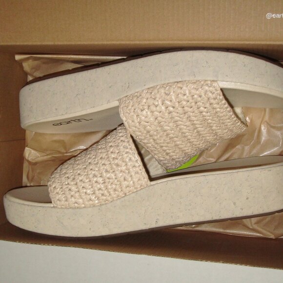 New Womens 10 M Sandals Shoes NIB Sachan 2 Ivory Tan NWT Slip On Comfort - Picture 6 of 7